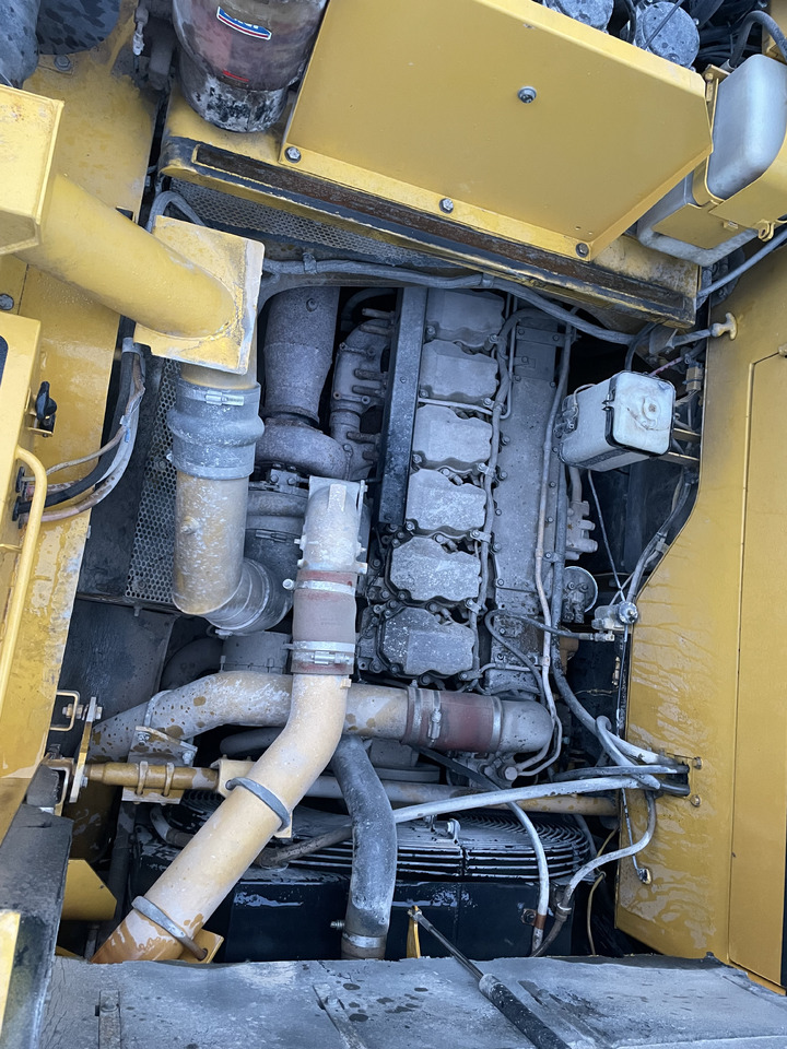 Zelfrijdende kiepwagen KOMATSU Hd405-6: afbeelding 15