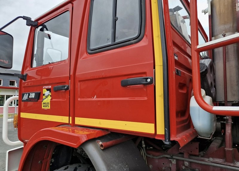 Brandweerwagen RENAULT M210 4x4 FPT HR 3500L: afbeelding 34