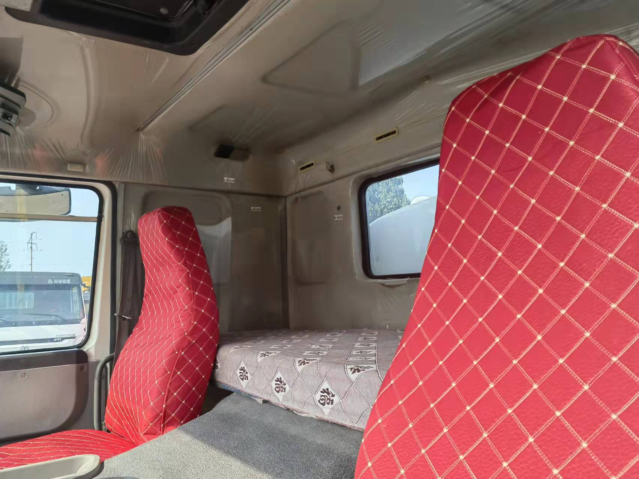 HOWO 336-371 - Tankwagen: afbeelding 4 HOWO 336-371 - Tankwagen: afbeelding 4