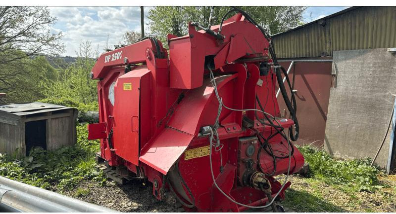 AGRISPHERE DP2500 - Voermengwagen: afbeelding 1 AGRISPHERE DP2500 - Voermengwagen: afbeelding 1