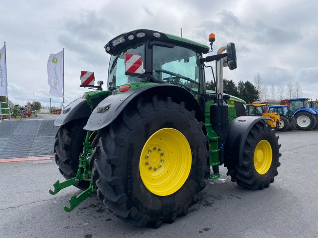 Tractor JOHN DEERE 6R215: afbeelding 6