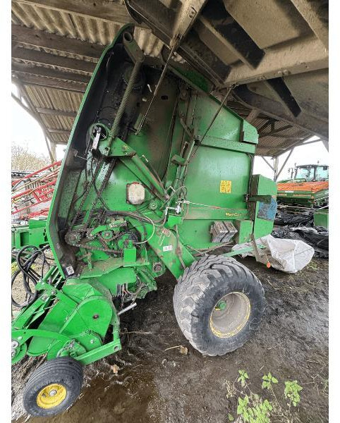 JOHN DEERE 864 MAXICUT - Ronde balenpers: afbeelding 4 JOHN DEERE 864 MAXICUT - Ronde balenpers: afbeelding 4