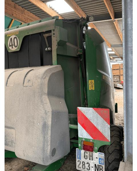 JOHN DEERE V461M - Ronde balenpers: afbeelding 2 JOHN DEERE V461M - Ronde balenpers: afbeelding 2