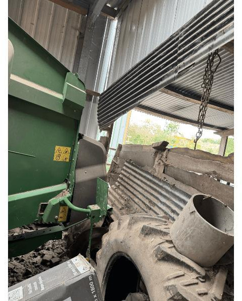 JOHN DEERE V461M - Ronde balenpers: afbeelding 5 JOHN DEERE V461M - Ronde balenpers: afbeelding 5