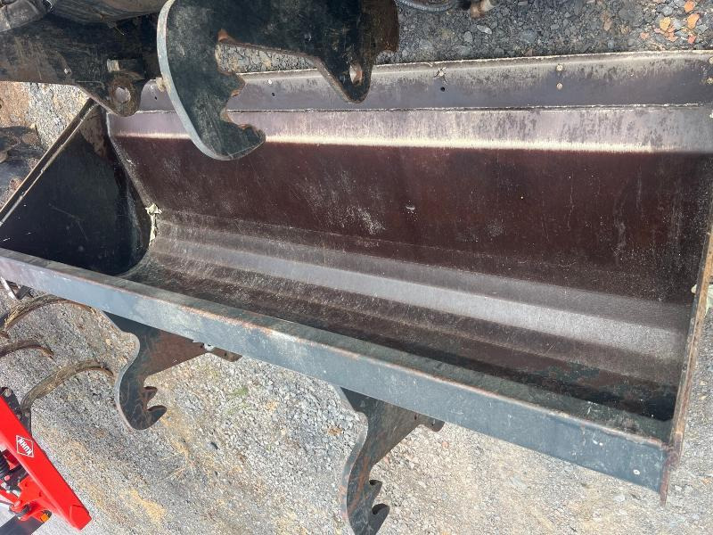 MAILLEUX BTA245 - Voorladerbak voor Tractor: afbeelding 1 MAILLEUX BTA245 - Voorladerbak voor Tractor: afbeelding 1