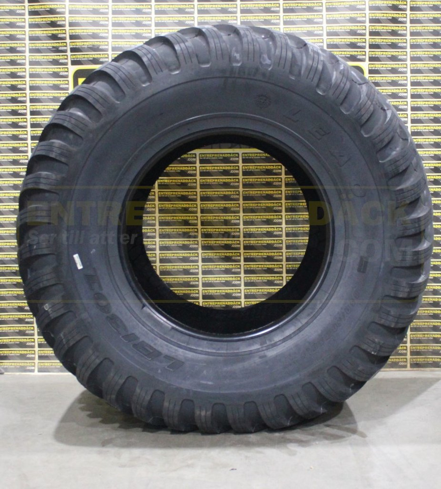 LEAO LBI301 850/50R30.5 – Steel-reinforced radial tire for agricultural trailers - Landbouwaanhanger: afbeelding 3 LEAO LBI301 850/50R30.5 – Steel-reinforced radial tire for agricultural trailers - Landbouwaanhanger: afbeelding 3