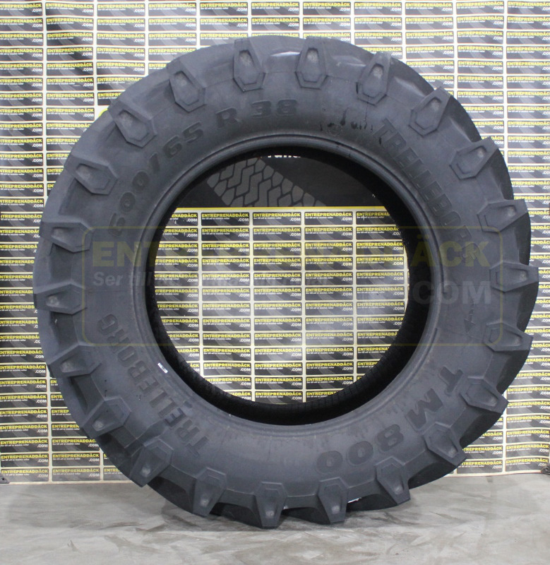 Trelleborg TM 800 600/65R38: Radial Tires for Modern Agricultural Tractors - Band voor Tractor: afbeelding 4 Trelleborg TM 800 600/65R38: Radial Tires for Modern Agricultural Tractors - Band voor Tractor: afbeelding 4