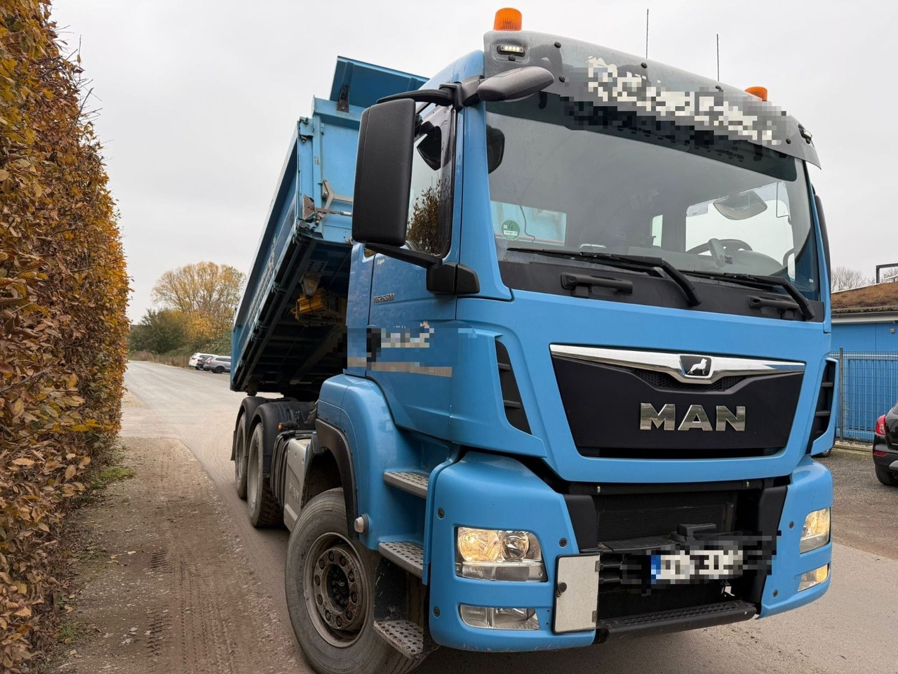 MAN 26.500 - Kipper vrachtwagen: afbeelding 2 MAN 26.500 - Kipper vrachtwagen: afbeelding 2