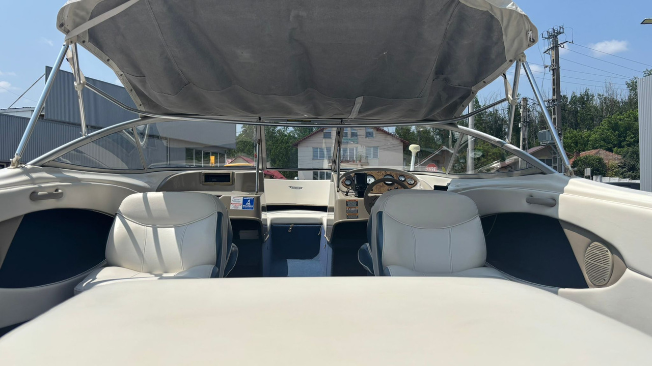 Bayliner 2150 Capri Classic 5.0L Bowrider - Andere machine: afbeelding 4 Bayliner 2150 Capri Classic 5.0L Bowrider - Andere machine: afbeelding 4