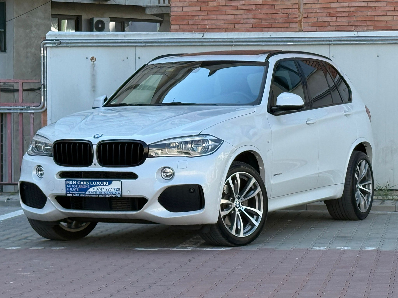 BMW X5 4.0 XDRIVE M PAKET - SUV: afbeelding 2 BMW X5 4.0 XDRIVE M PAKET - SUV: afbeelding 2