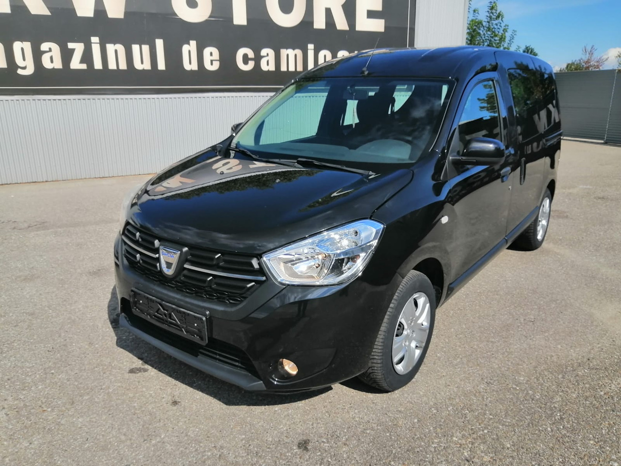 DACIA Dokker 1,6 sCE Comfort Benzina/GPL, TOP !!! - Bestelwagen met dubbele cabine: afbeelding 1 DACIA Dokker 1,6 sCE Comfort Benzina/GPL, TOP !!! - Bestelwagen met dubbele cabine: afbeelding 1