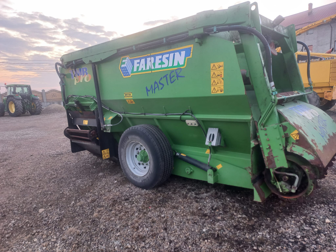 FARESIN TMR 1200 TEHNOLOGICAL TRAILER - Voermengwagen: afbeelding 4 FARESIN TMR 1200 TEHNOLOGICAL TRAILER - Voermengwagen: afbeelding 4