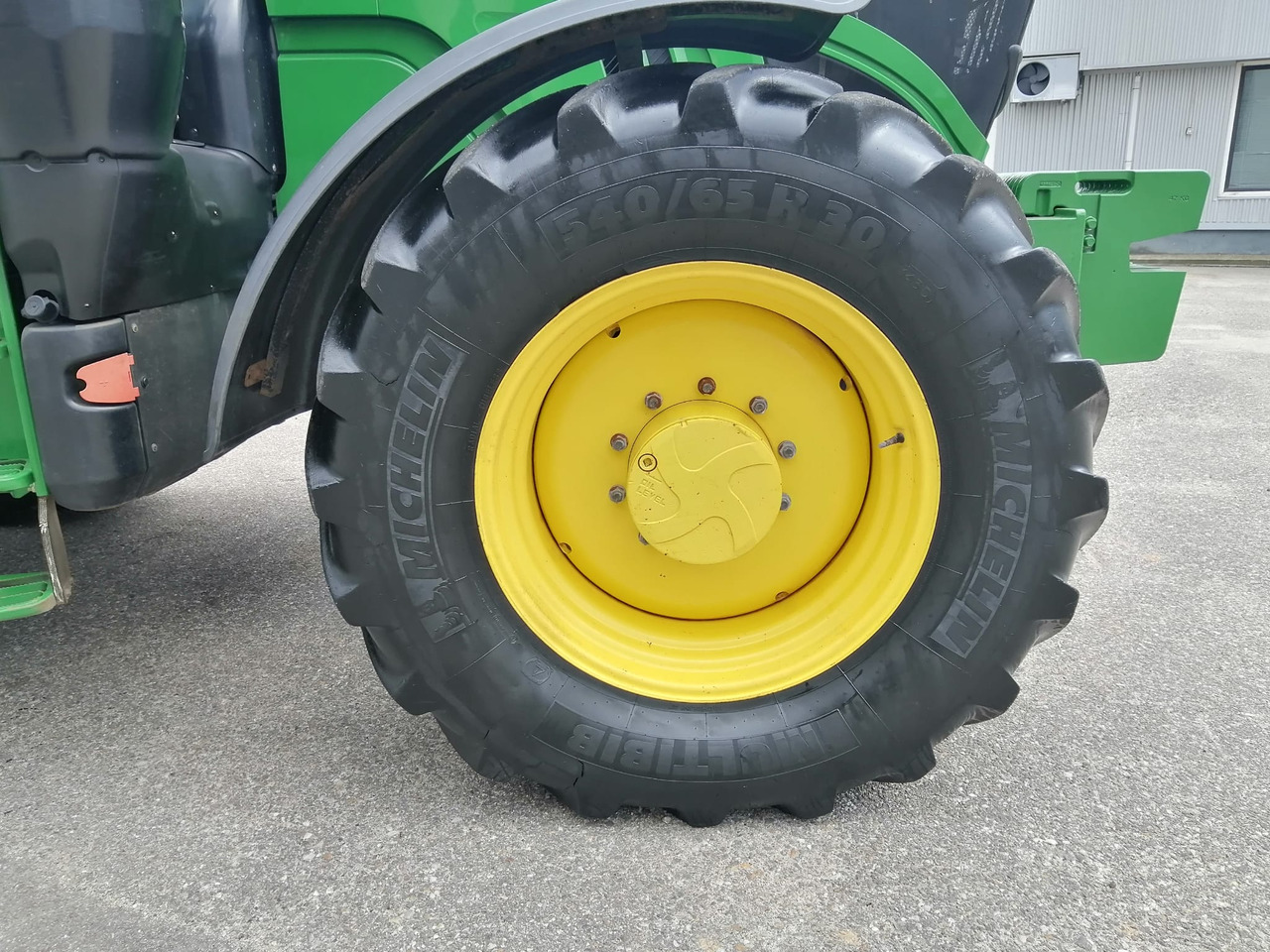 John Deere 6195R 4WD, Auto Trac + Activare !!! TOP !!! - Tractor: afbeelding 2 John Deere 6195R 4WD, Auto Trac + Activare !!! TOP !!! - Tractor: afbeelding 2