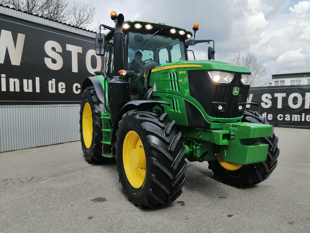 John Deere 6195R 4WD, Auto Trac + Activare !!! TOP !!! - Tractor: afbeelding 1 John Deere 6195R 4WD, Auto Trac + Activare !!! TOP !!! - Tractor: afbeelding 1