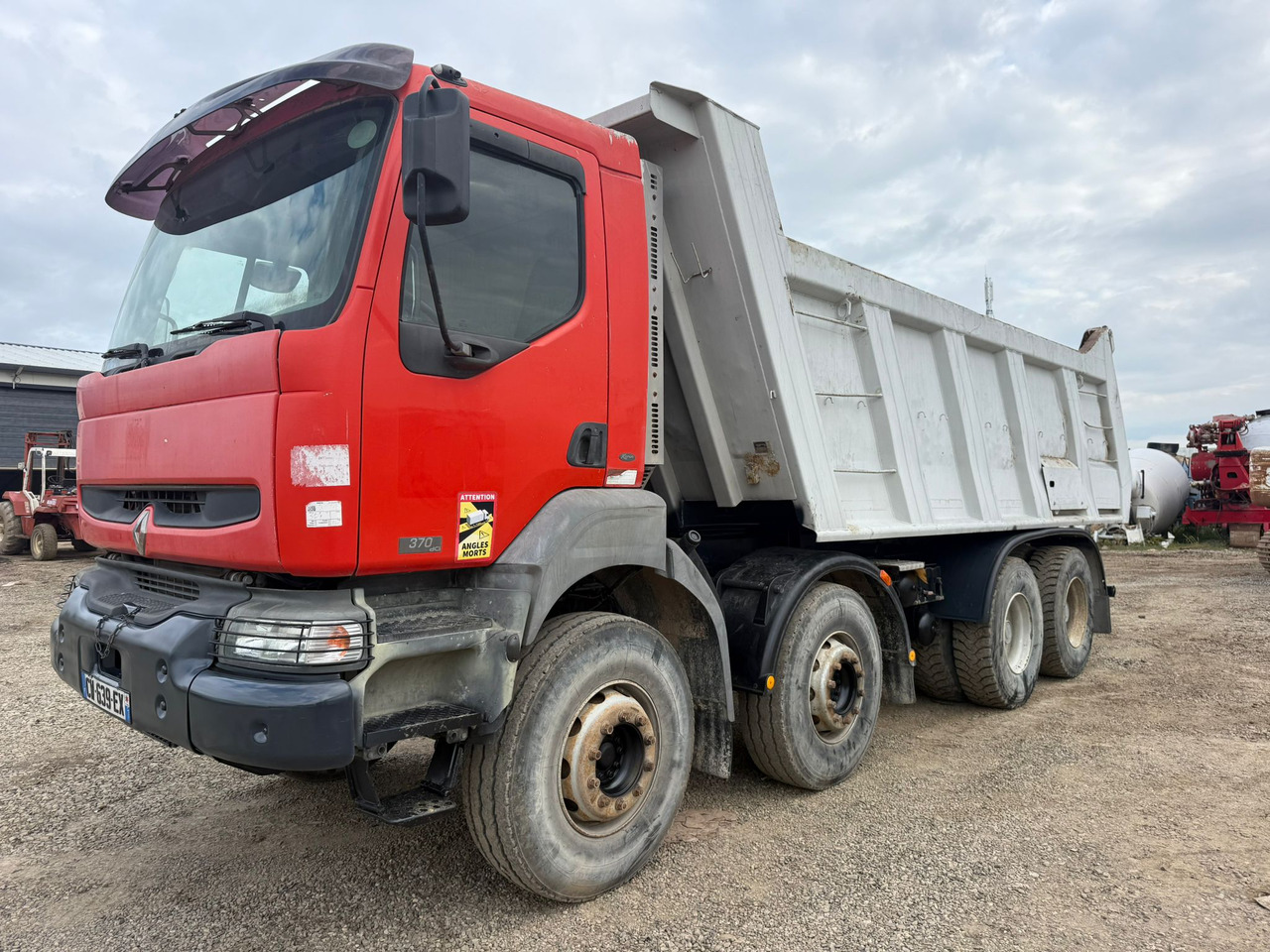 RENAULT KERAX TIPPER - Kipper vrachtwagen: afbeelding 2 RENAULT KERAX TIPPER - Kipper vrachtwagen: afbeelding 2