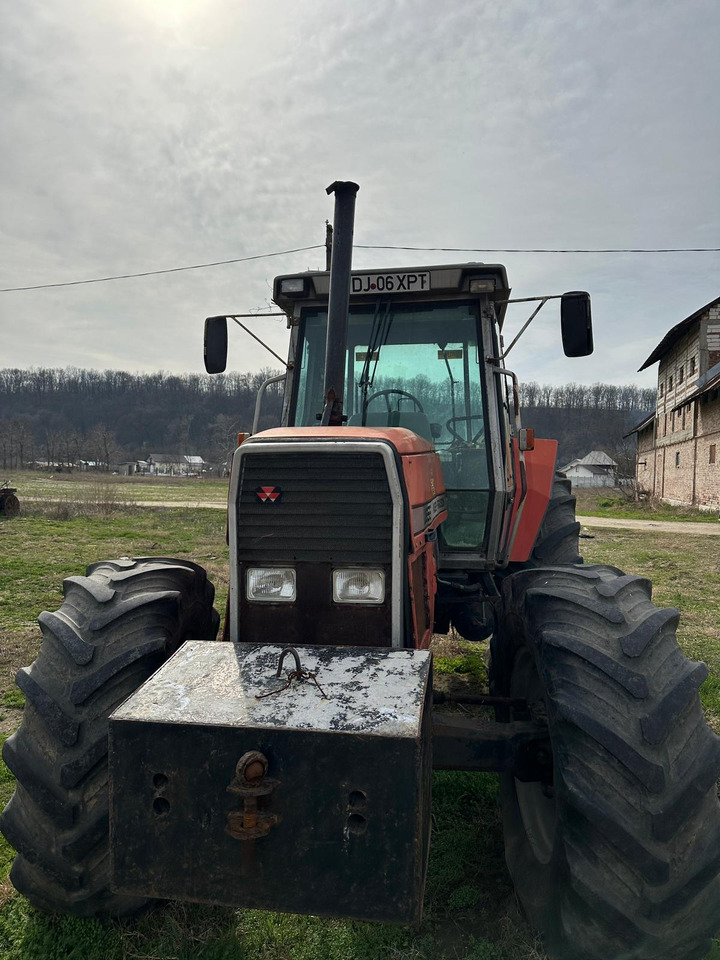Tractor agricol Massey Ferguson 3655 - Tractor: afbeelding 2 Tractor agricol Massey Ferguson 3655 - Tractor: afbeelding 2