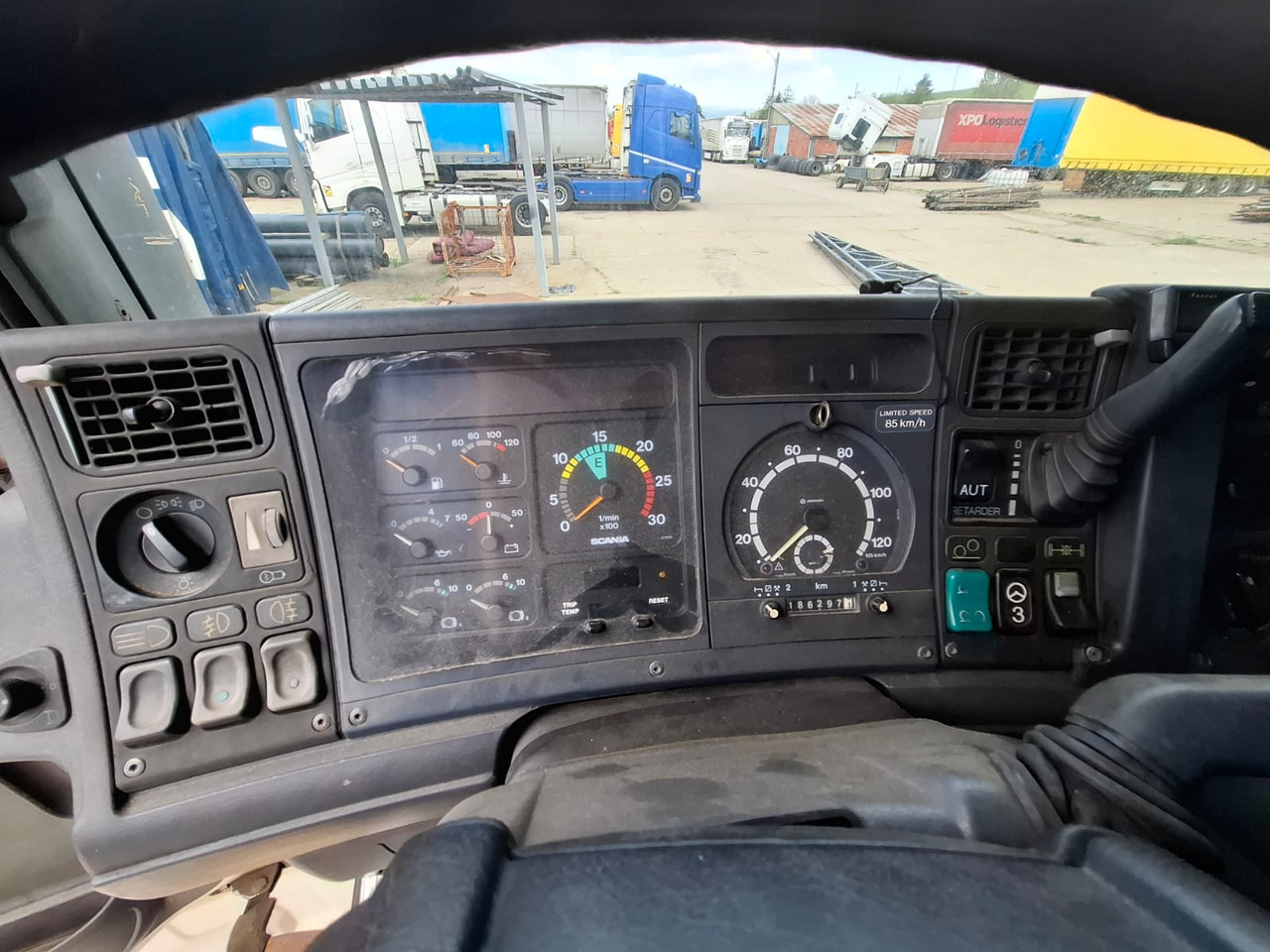 Scania B 6X2 - Trekker: afbeelding 2 Scania B 6X2 - Trekker: afbeelding 2