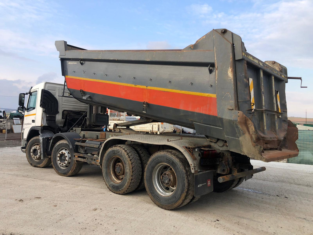 VOLVO FM 420 Tipper - Kipper vrachtwagen: afbeelding 2 VOLVO FM 420 Tipper - Kipper vrachtwagen: afbeelding 2
