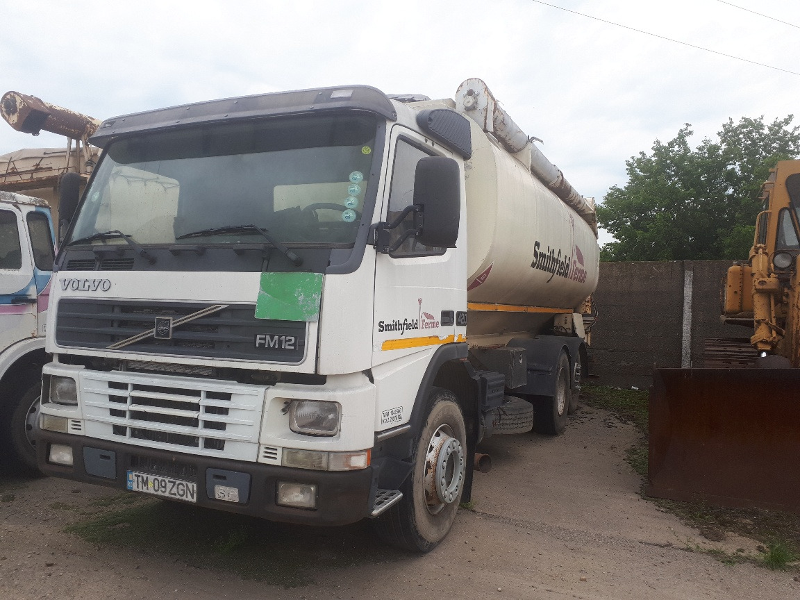 VOLVO FM12 Animal Feed Tank Truck - Tankwagen: afbeelding 3 VOLVO FM12 Animal Feed Tank Truck - Tankwagen: afbeelding 3