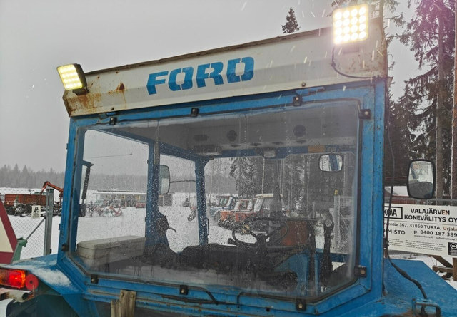 Ford 4110 traktori - Katso video! - Tractor: afbeelding 5 Ford 4110 traktori - Katso video! - Tractor: afbeelding 5