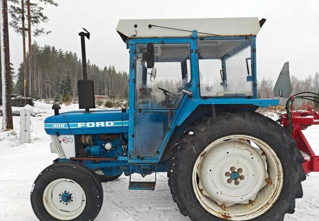 Ford 4110 traktori - Katso video! - Tractor: afbeelding 2 Ford 4110 traktori - Katso video! - Tractor: afbeelding 2