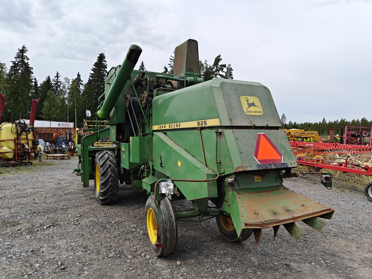 JOHN DEERE 925 leikkuupuimuri - Maaidorser: afbeelding 3 JOHN DEERE 925 leikkuupuimuri - Maaidorser: afbeelding 3