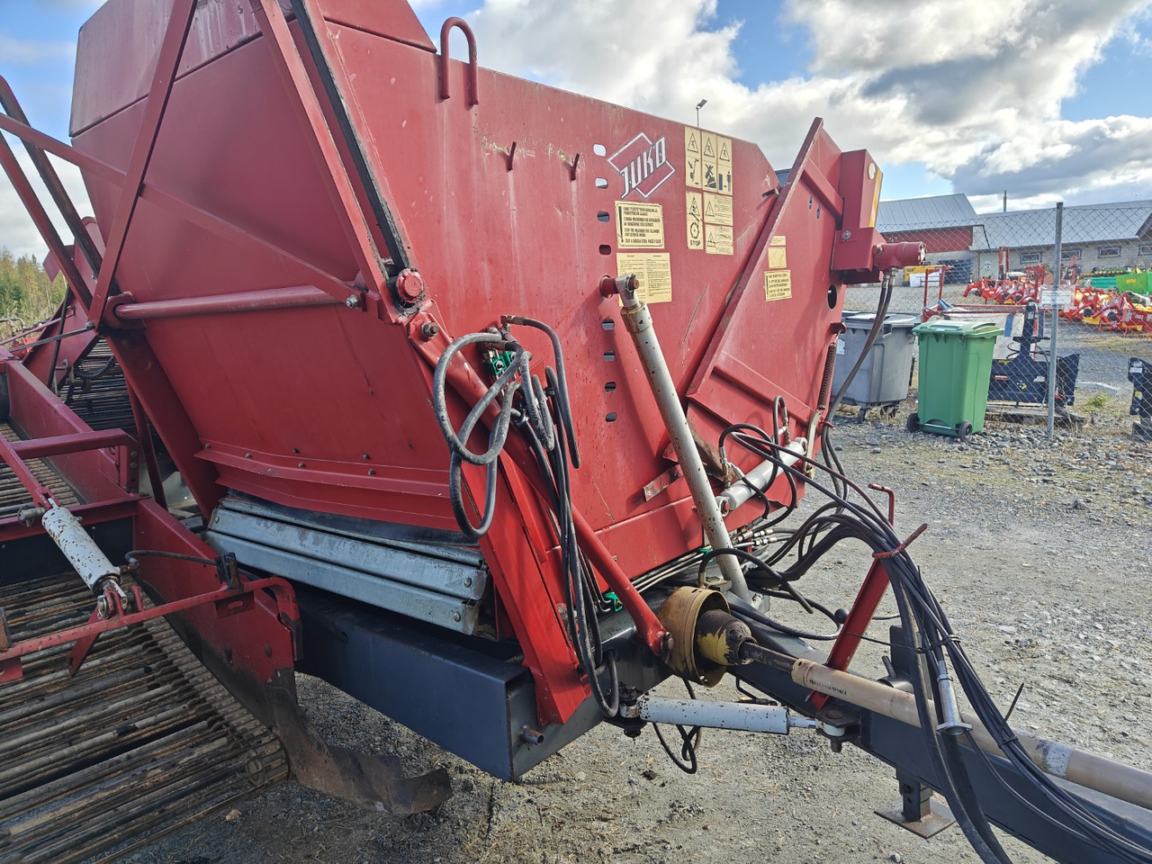 Juko Maximat perunan tai sipulin nostokone Katso video! - Aardappelrooier: afbeelding 5 Juko Maximat perunan tai sipulin nostokone Katso video! - Aardappelrooier: afbeelding 5