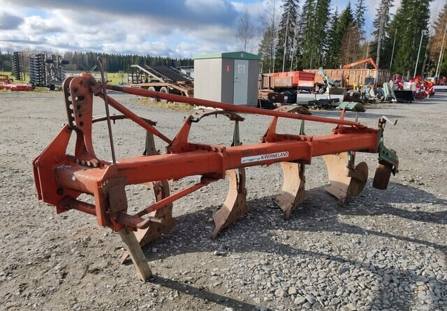 Kverneland A8 sarka-aura 4-siipinen - Ploeg: afbeelding 5 Kverneland A8 sarka-aura 4-siipinen - Ploeg: afbeelding 5