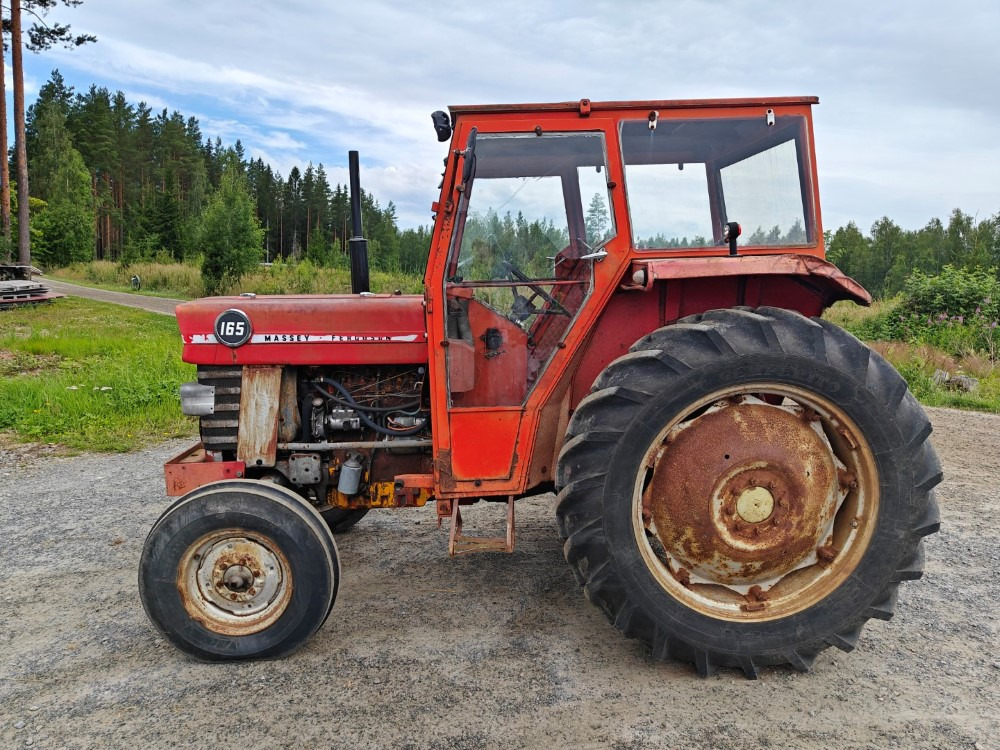MASSEY FERGUSON 165S traktori, katso video! - Tractor: afbeelding 2 MASSEY FERGUSON 165S traktori, katso video! - Tractor: afbeelding 2