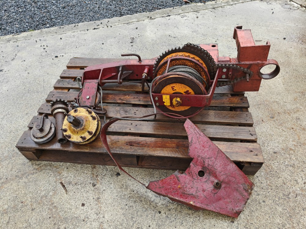 Remet Traktorivinssi - korjattavaksi - Houtklover: afbeelding 3 Remet Traktorivinssi - korjattavaksi - Houtklover: afbeelding 3