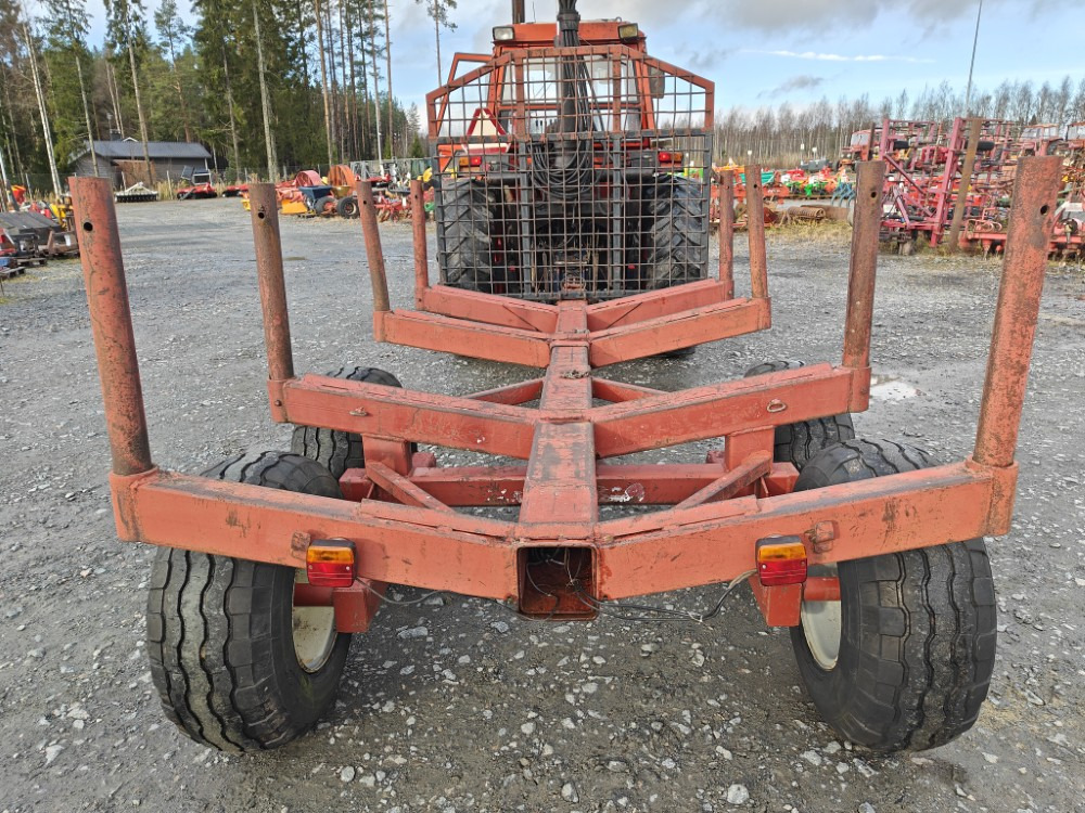 Rysky Metsävaunu telillä - Uitrijwagen: afbeelding 3 Rysky Metsävaunu telillä - Uitrijwagen: afbeelding 3