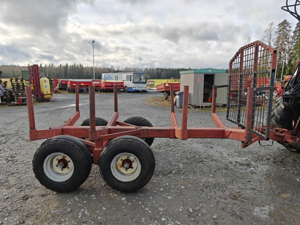 Rysky Metsävaunu telillä - Uitrijwagen: afbeelding 4 Rysky Metsävaunu telillä - Uitrijwagen: afbeelding 4