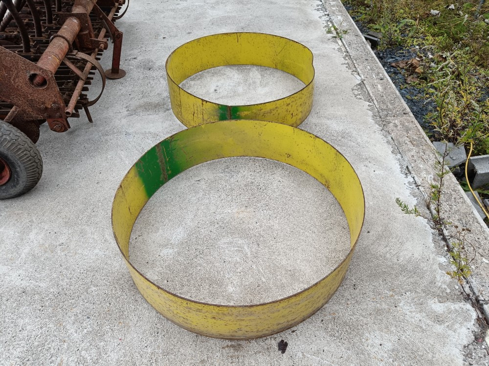 Välivanteet 2 kpl 38 tuumaa leveys 240mm - Velg voor Landbouwmachine: afbeelding 1 Välivanteet 2 kpl 38 tuumaa leveys 240mm - Velg voor Landbouwmachine: afbeelding 1