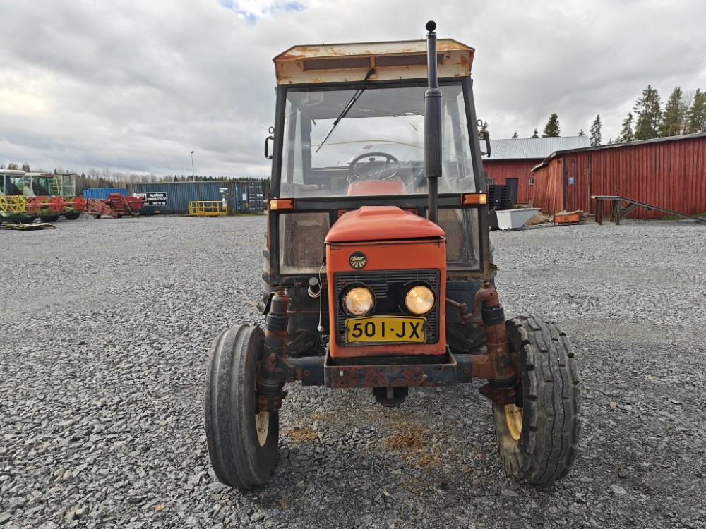 ZETOR 7011 - Tractor: afbeelding 5 ZETOR 7011 - Tractor: afbeelding 5