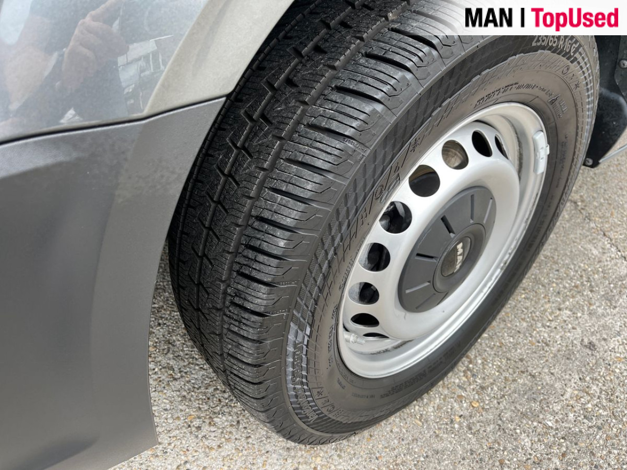 MAN TGE 3.140 4X2F SB, Automatic, Flat bed Klima ZV - Bestelwagen met open laadbak: afbeelding 4 MAN TGE 3.140 4X2F SB, Automatic, Flat bed Klima ZV - Bestelwagen met open laadbak: afbeelding 4