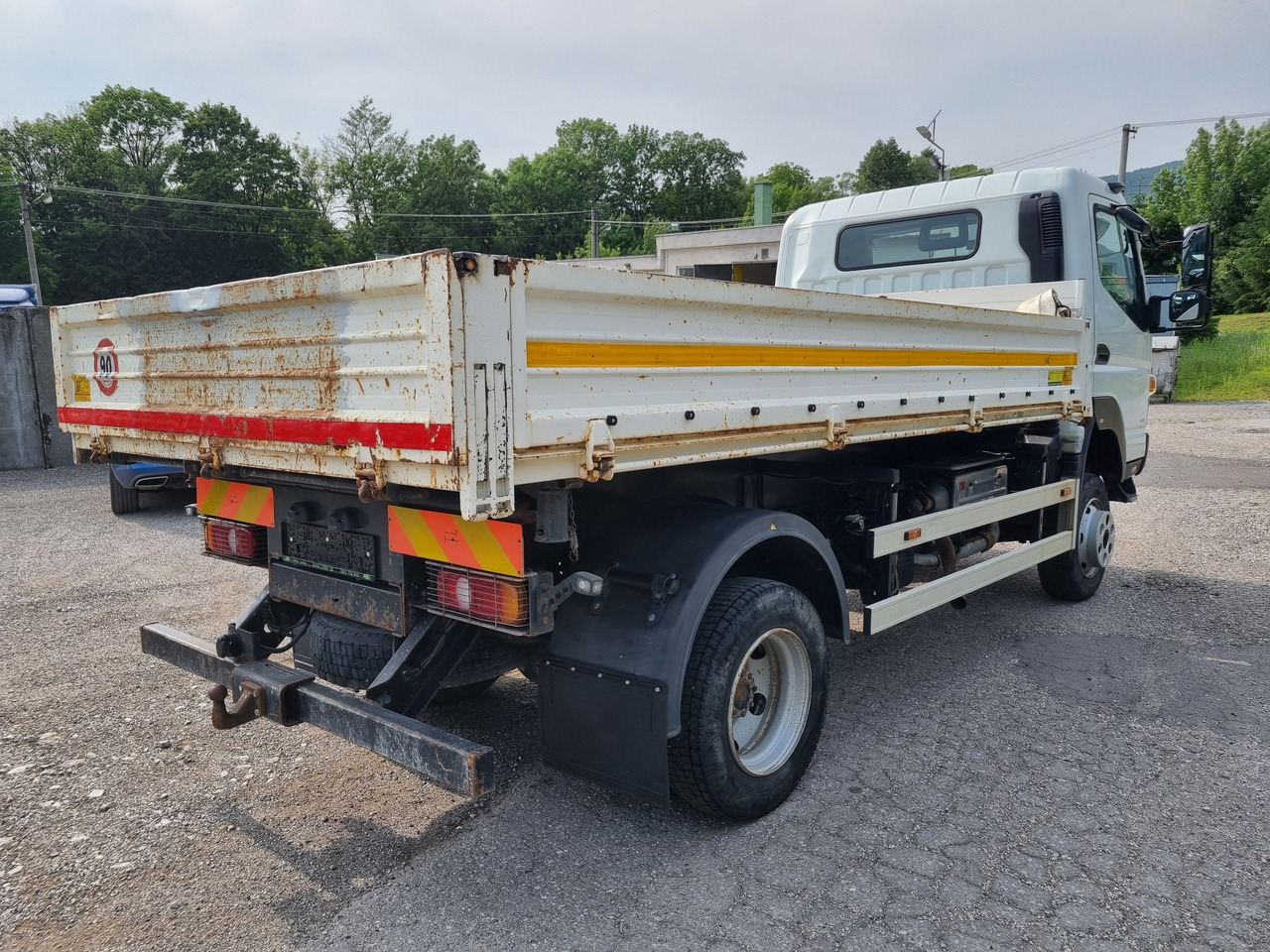 FUSO Canter 6C18 4x4 3 way tipper (only 35tkm) - Kipper vrachtwagen: afbeelding 4 FUSO Canter 6C18 4x4 3 way tipper (only 35tkm) - Kipper vrachtwagen: afbeelding 4