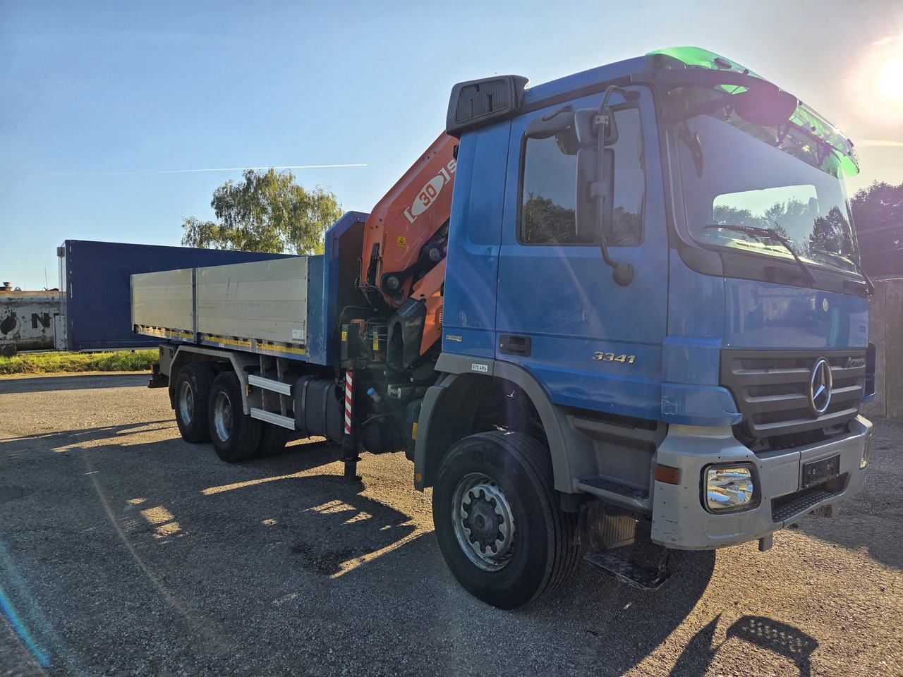 MERCEDES-BENZ ACTROS 3341 6x6 + CRANE PM 30 Radio Control - Vrachtwagen met open laadbak, Kraanwagen: afbeelding 3 MERCEDES-BENZ ACTROS 3341 6x6 + CRANE PM 30 Radio Control - Vrachtwagen met open laadbak, Kraanwagen: afbeelding 3
