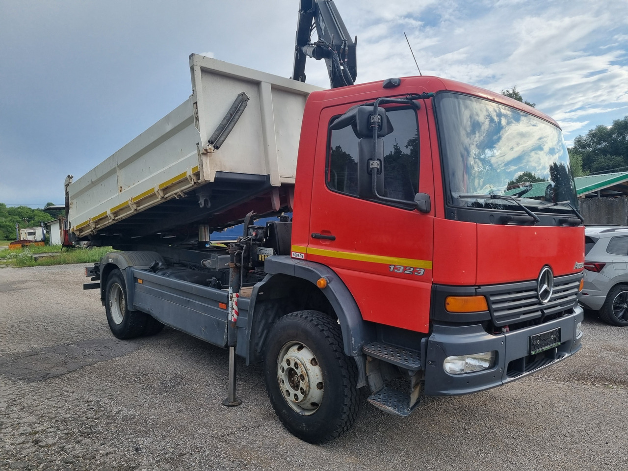 MERCEDES-BENZ ATEGO 1323 4x4 tipper + crane HIAB 095 - Kipper vrachtwagen, Kraanwagen: afbeelding 3 MERCEDES-BENZ ATEGO 1323 4x4 tipper + crane HIAB 095 - Kipper vrachtwagen, Kraanwagen: afbeelding 3