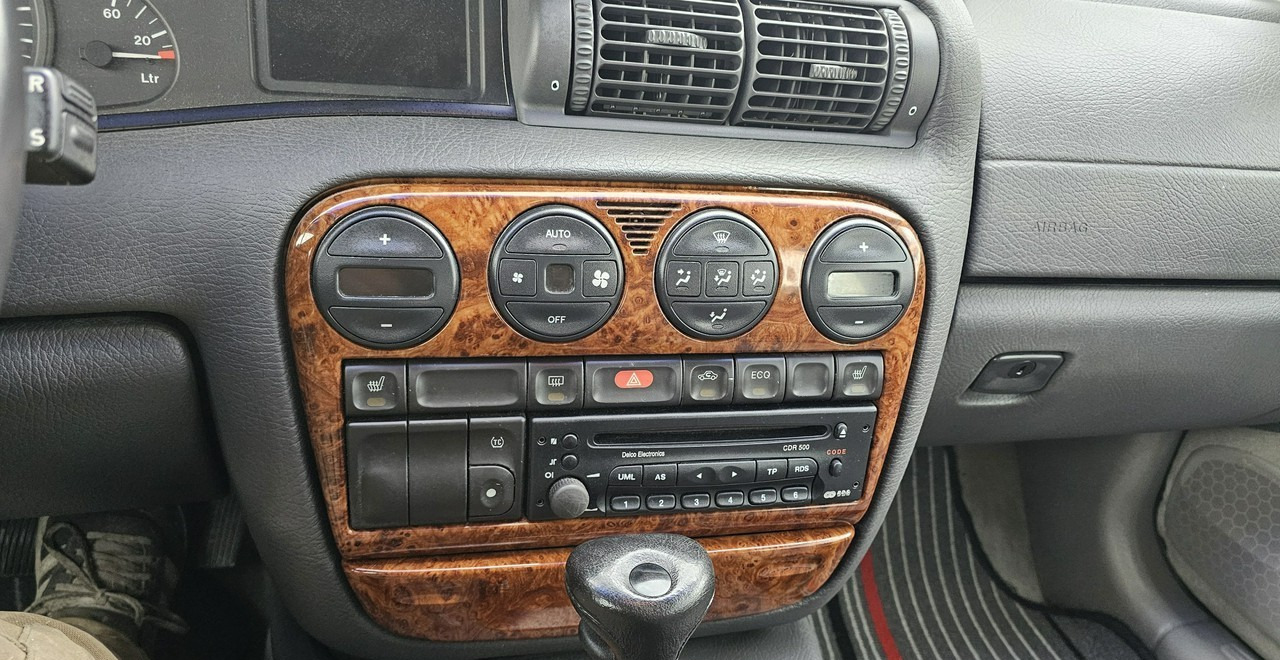 Personenwagen Opel Omega B 2,5 v6 *automat* napęd tył *welury*: afbeelding 10