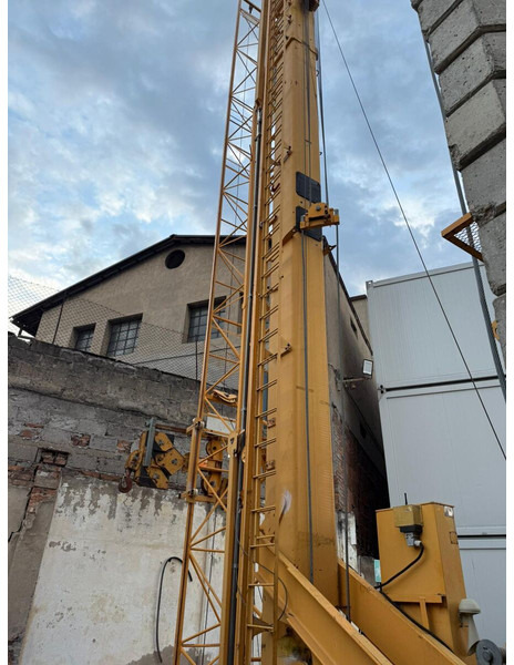 Liebherr 32K perfect, ready to load - Torenkraan: afbeelding 1 Liebherr 32K perfect, ready to load - Torenkraan: afbeelding 1