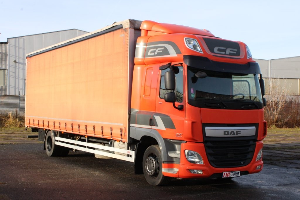 DAF CF 310 FA EURO 6 - Schuifzeilen vrachtwagen: afbeelding 1 DAF CF 310 FA EURO 6 - Schuifzeilen vrachtwagen: afbeelding 1