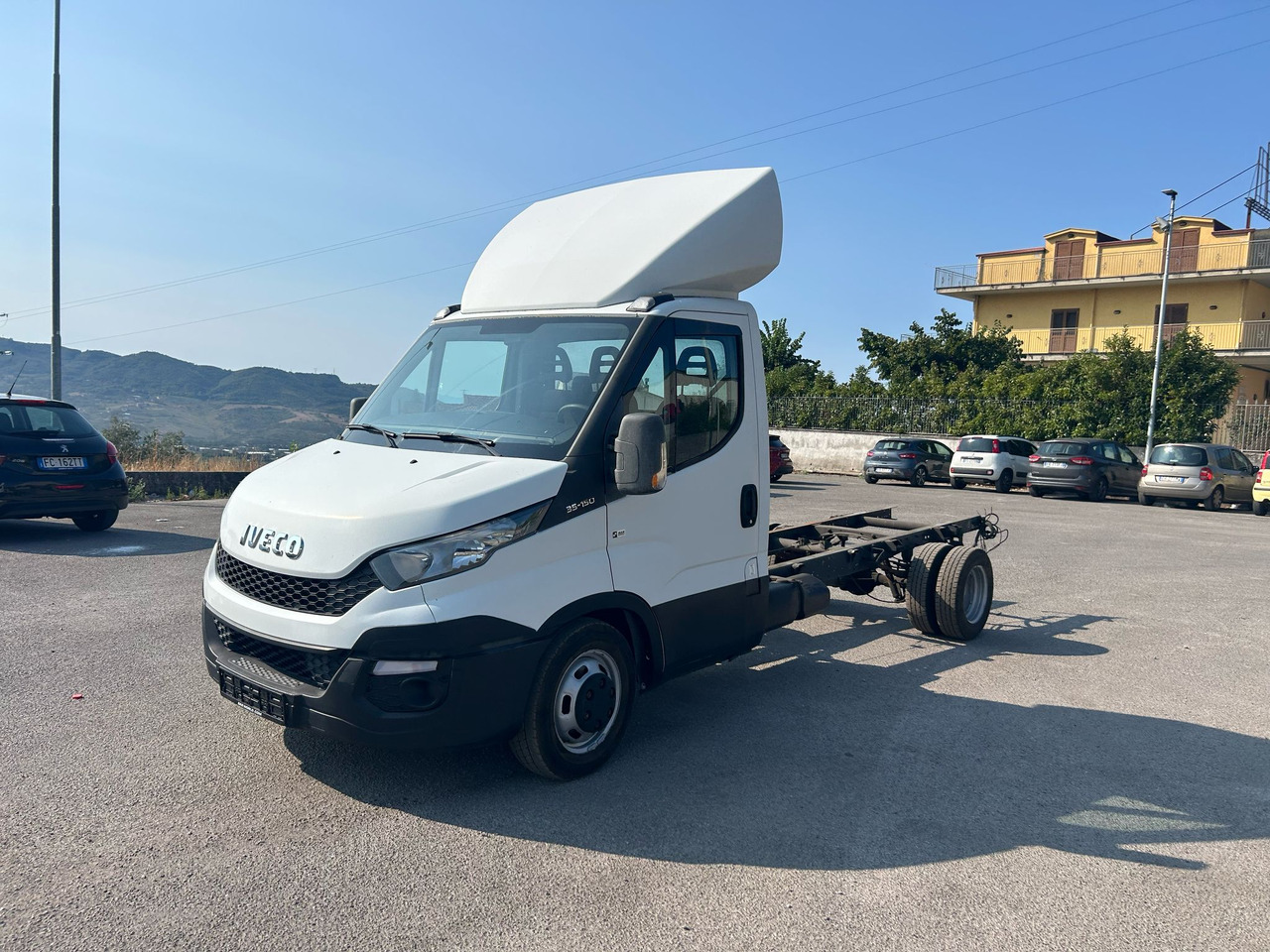 IVECO DAILY 35C15 - Kraanwagen: afbeelding 1 IVECO DAILY 35C15 - Kraanwagen: afbeelding 1