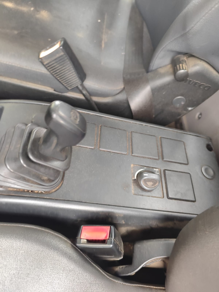 IVECO EUROCARGO 120-190L - Kipper vrachtwagen, Kraanwagen: afbeelding 4 IVECO EUROCARGO 120-190L - Kipper vrachtwagen, Kraanwagen: afbeelding 4