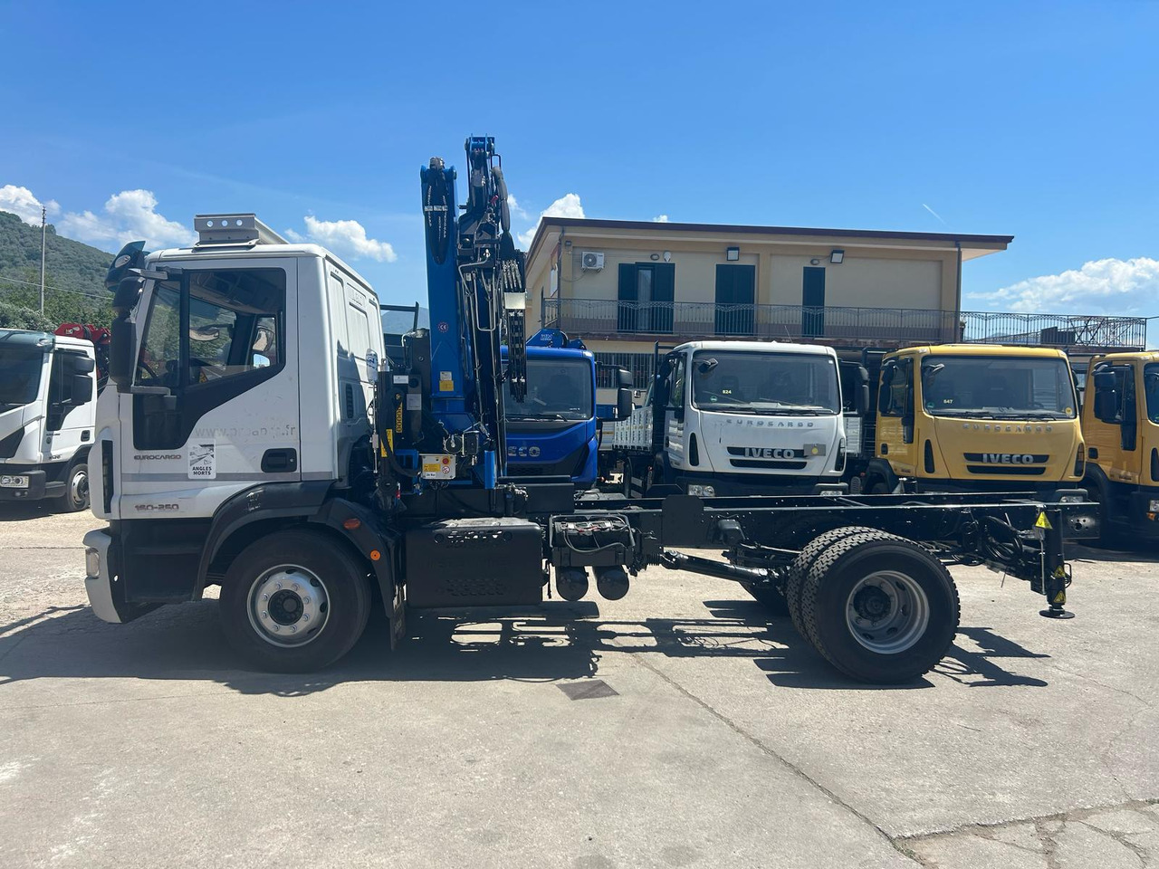 IVECO EUROCARGO 160-250 - Kraanwagen: afbeelding 3 IVECO EUROCARGO 160-250 - Kraanwagen: afbeelding 3