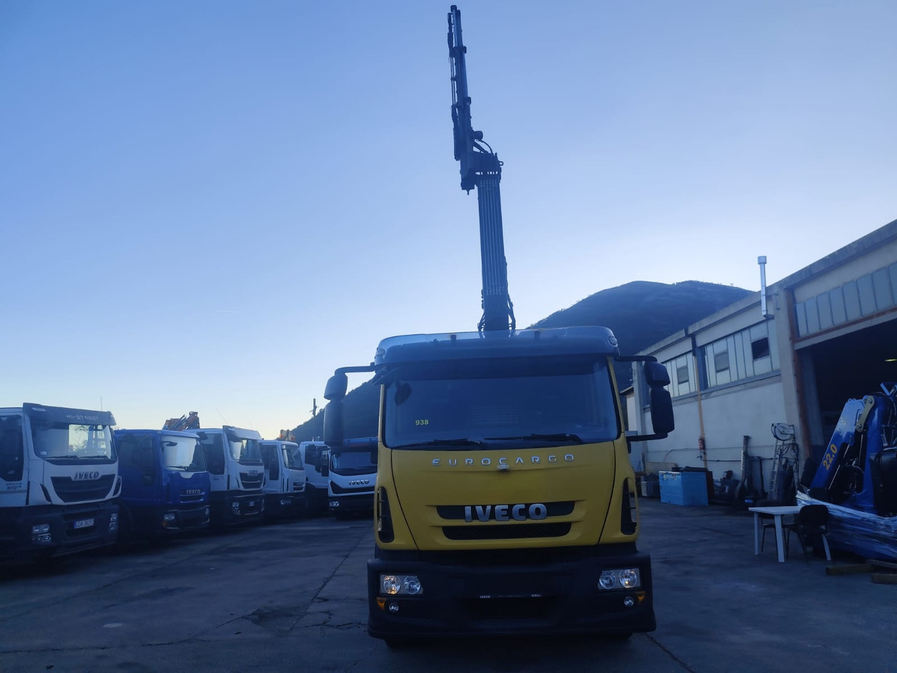 IVECO EUROCARGO 160E30 - Kraanwagen: afbeelding 4 IVECO EUROCARGO 160E30 - Kraanwagen: afbeelding 4