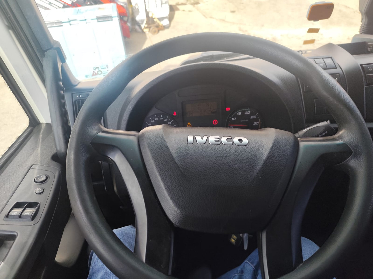 Leasing IVECO EUROCARGO 180-250 IVECO EUROCARGO 180-250: afbeelding 35