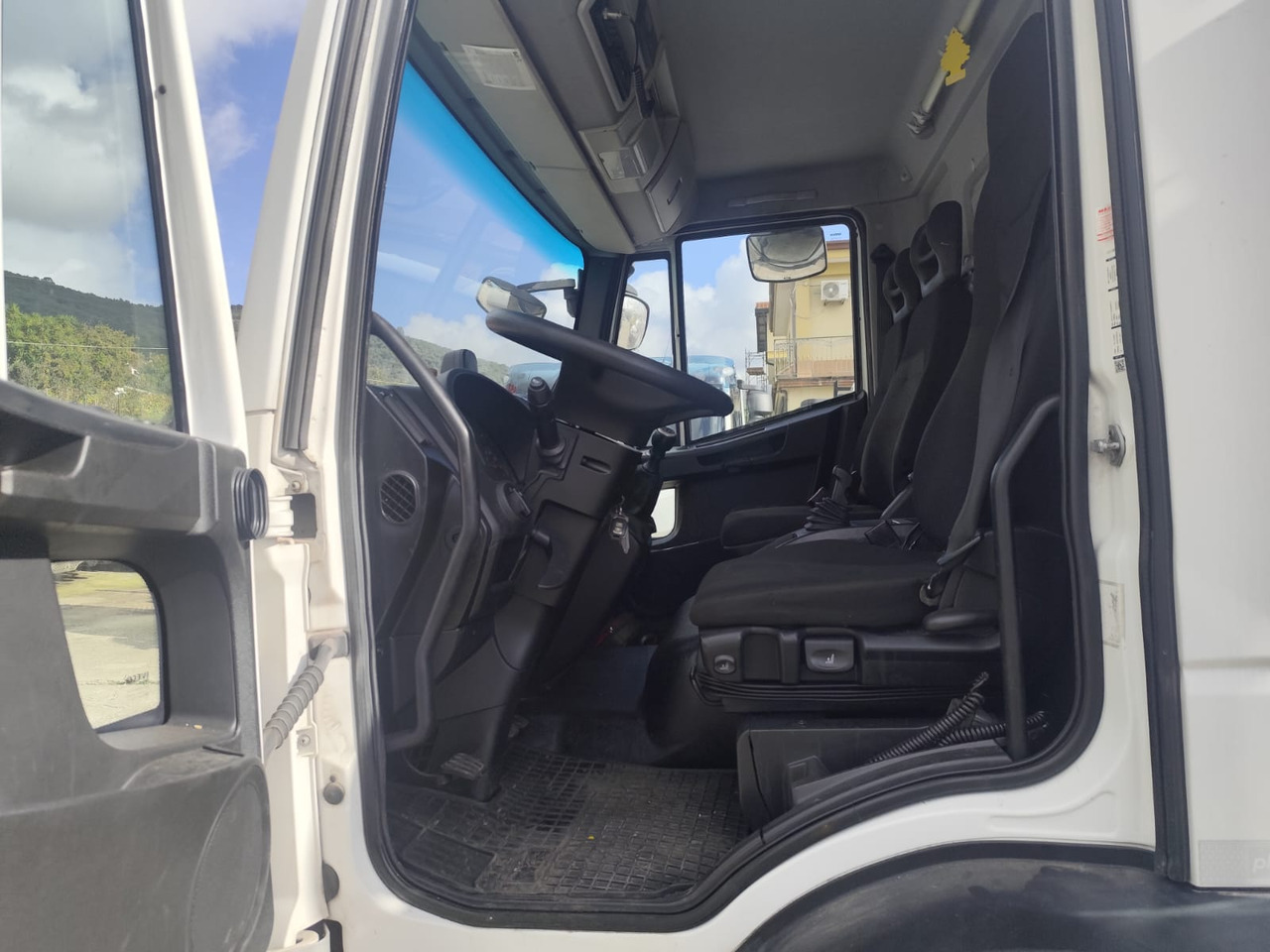 Leasing IVECO EUROCARGO 180-250 IVECO EUROCARGO 180-250: afbeelding 31