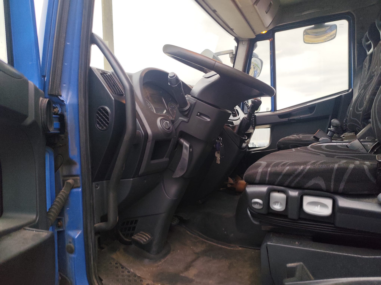 IVECO EUROCARGO 190EL28 - Chassis vrachtwagen: afbeelding 3 IVECO EUROCARGO 190EL28 - Chassis vrachtwagen: afbeelding 3