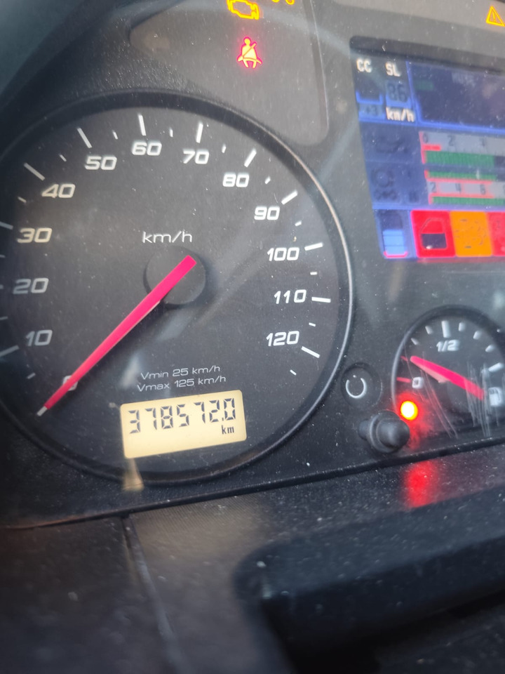 IVECO STRALIS 190S31 - Haakarmsysteem vrachtwagen: afbeelding 4 IVECO STRALIS 190S31 - Haakarmsysteem vrachtwagen: afbeelding 4