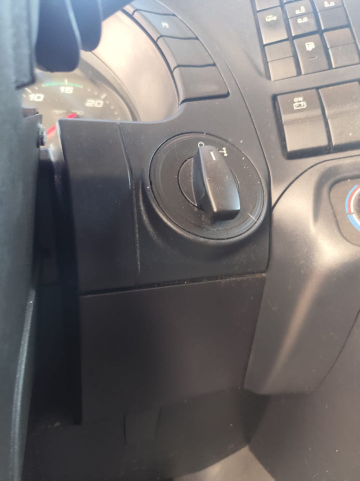 IVECO STRALIS AD 260S31 XP - Chassis vrachtwagen: afbeelding 5 IVECO STRALIS AD 260S31 XP - Chassis vrachtwagen: afbeelding 5